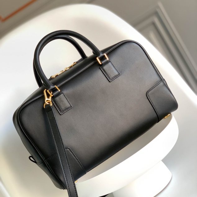  Lowe handbag bag size:28*18*11cm