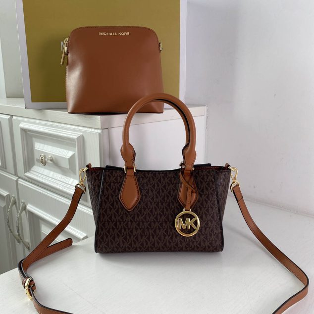  MK Handbag Crossbody Size:23*18*12