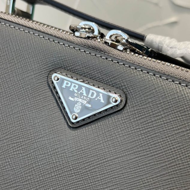  Prada Brique Handbag Size: 22x16cm 2VH069