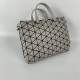  Issey Miyake Handbag Size: 23.5×15.2x8cm