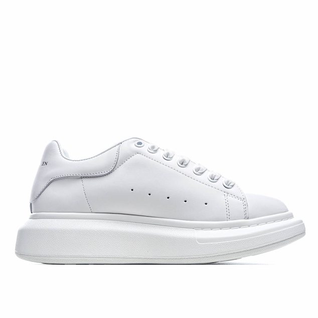  Alexander McQueen sole sneakers