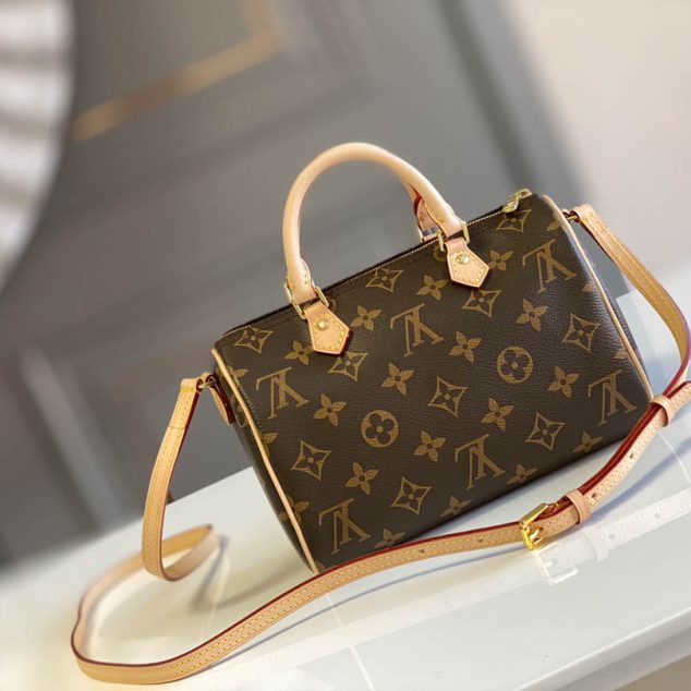  LV size: 20 x 13 x 11 cm