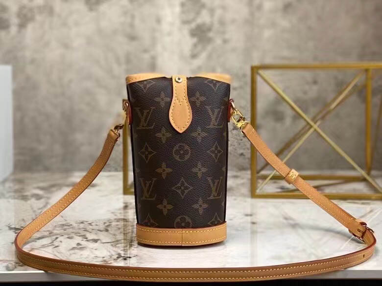  Louis Vuitton Medium Vintage Bag Series Size: 14.5*18*6.5cm