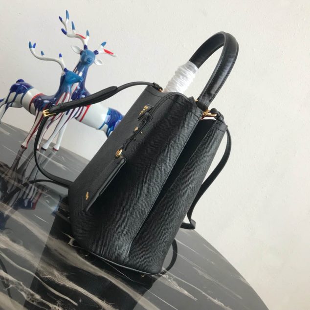  Prada Bucket Bag Size: 22×23.13cm 1BA212