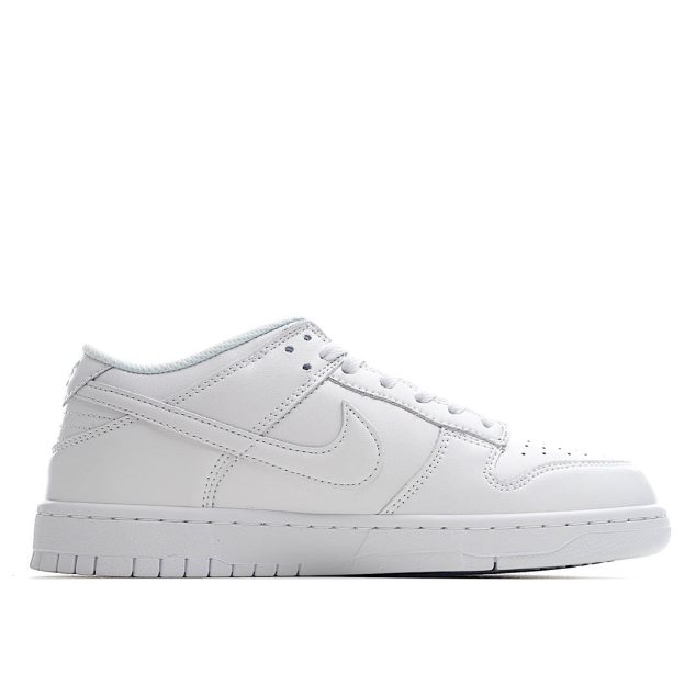  Nike Dunk SB Low Triple White