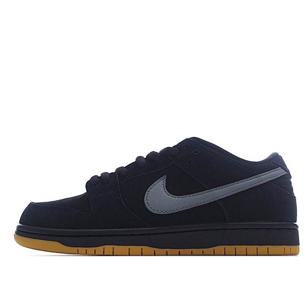  Nike SB Dunk Low “Fog” Black and Grey Low-Top Sneakers