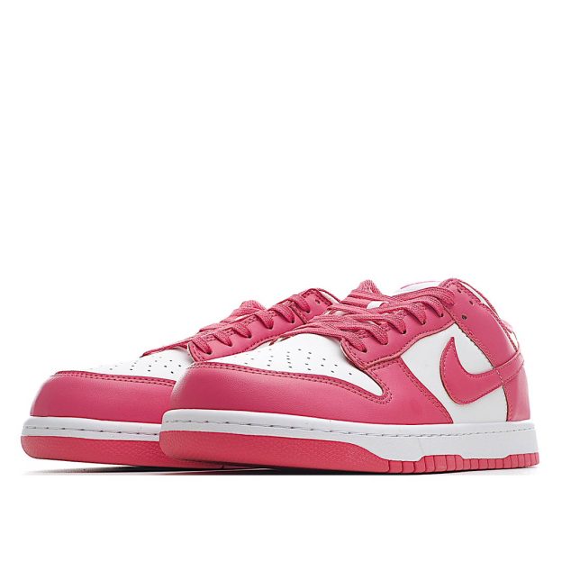  Nike SB Dunk Low Archeo Pink