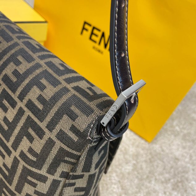  FENDI Large Cloth Bag Ref: 8851