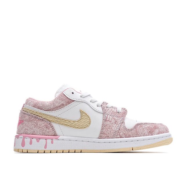  Air Jordan 1 Low GS ‘Strawberry Ice Cream’