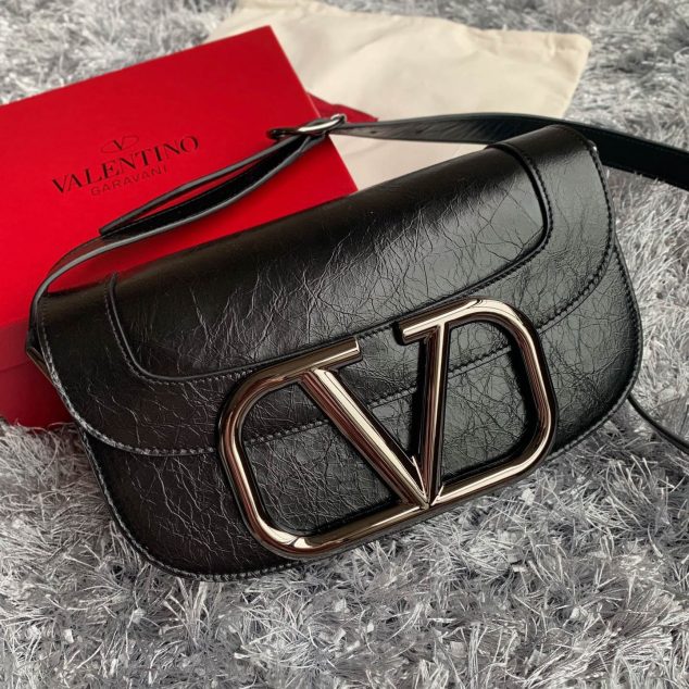  Valentino L shoulder bag