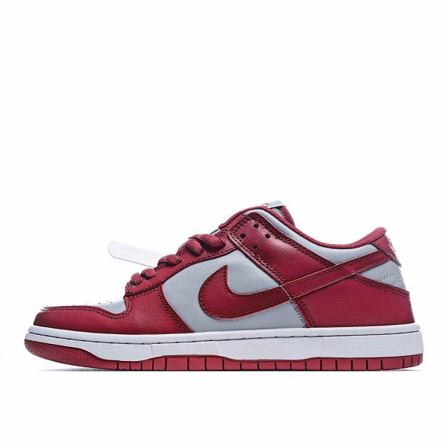  Nike SB Dunk Low Valentines Day Sneakers