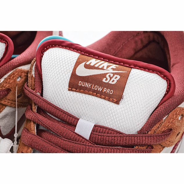  Nike SB Dunk Low Russet Cedar Brown Red Hook