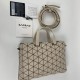  Issey Miyake Handbag Size: 23.5×15.2x8cm