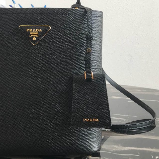  Prada Bucket Bag Size: 22×23.13cm 1BA212