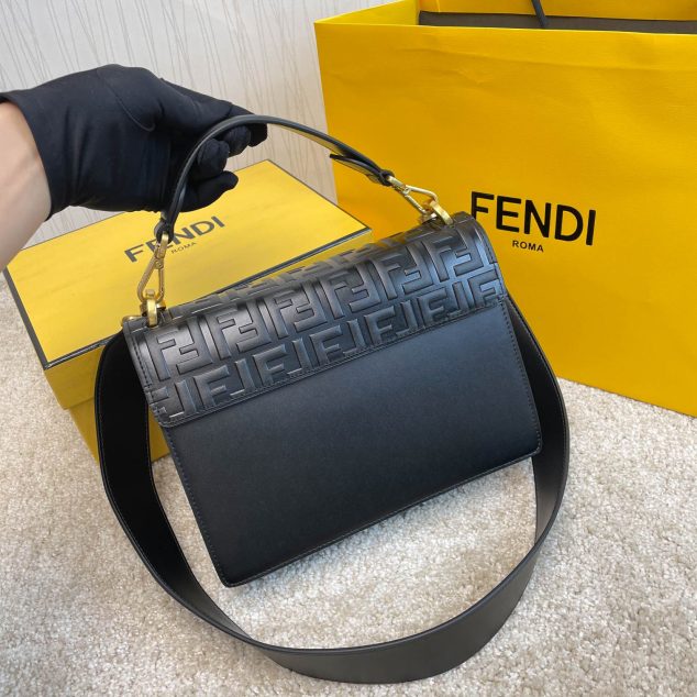  FENDI Kan I in size large 8839