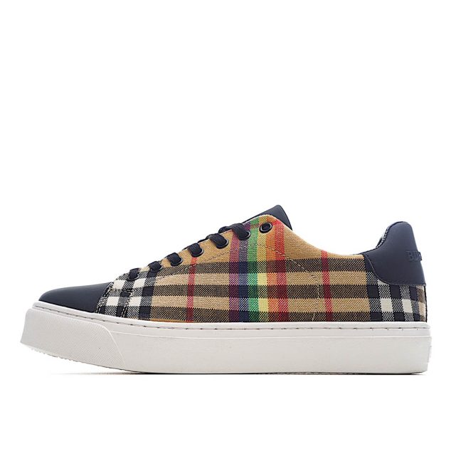  BURBERRY Vintage Sneakers