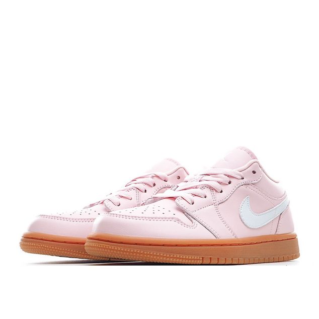  Wmns Air Jordan 1 Low ‘Arctic Pink Gum’