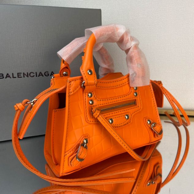  Balenciag Size: 18cm