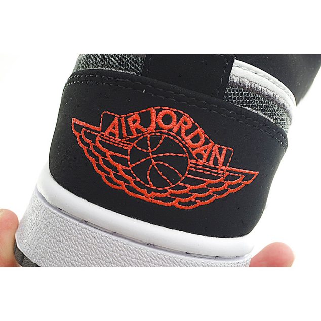  Air Jordan 1 Retro Low ‘Black Infrared’