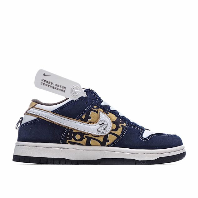  Nike SB Dunk Low x Dior Low Top Sneakers