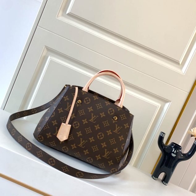  LV Model: M41055 Size 29*20*13cm