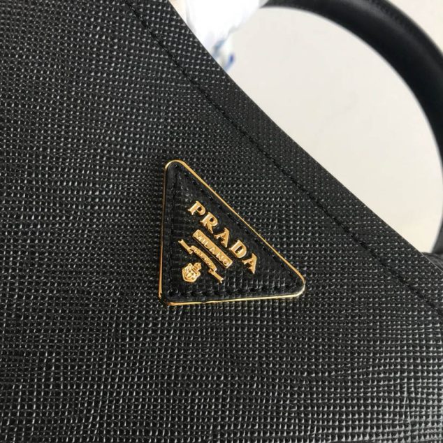  Prada Bucket Bag Size: 22×23.13cm 1BA212