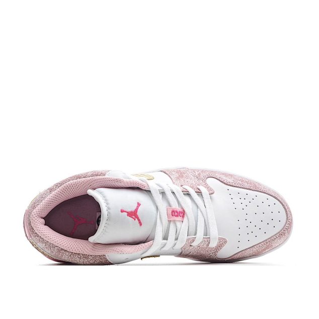  Air Jordan 1 Low GS ‘Strawberry Ice Cream’