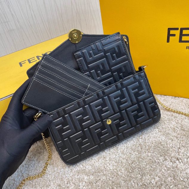  Fendi 3 piece leather wallet Ref:8841