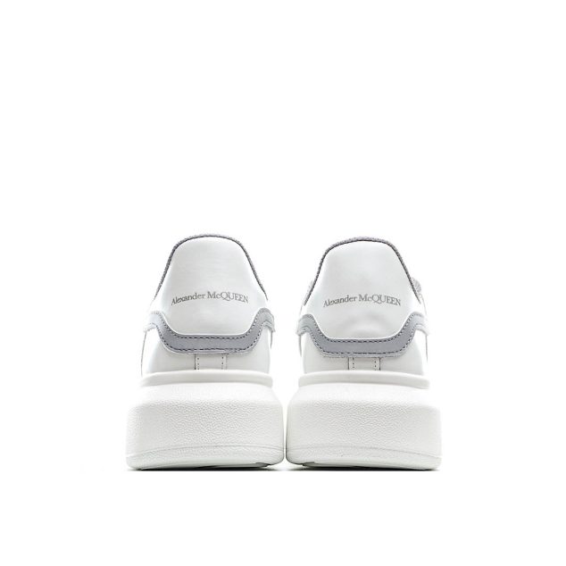  Alexander McQueen sole sneakers