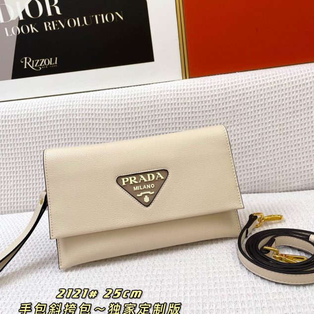  prada Crossbody Size:25x16cm 2121