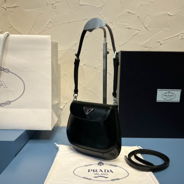  Prada Cleo Series Handbag Size: 17×14.5cm 1BH188