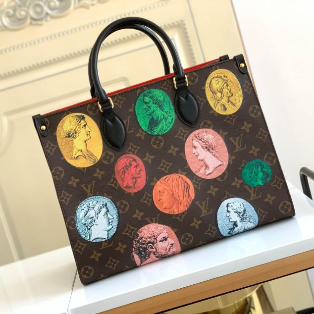  Louis Vuitton xFornasetti capsule collection Size: 35 x 27 x 14 cm