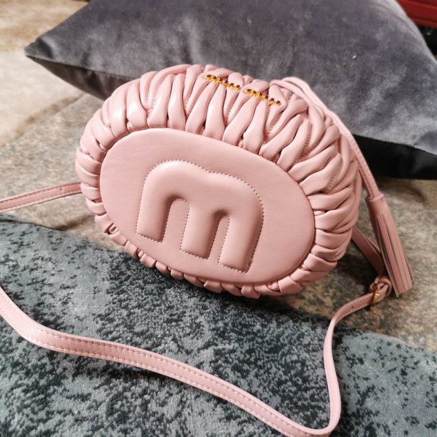  Miu Miu sheepskin size: 18, 20, 12 light pink Model: 5BE014