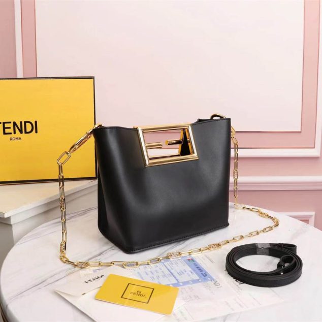  Fendi Way Small Clutch Size: 20*10*17.5cm