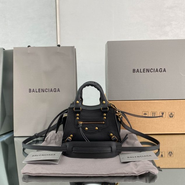  Balenciag* Neo Classic biker bag Model: 1993 Size: 13.5*18*7.5*12cm