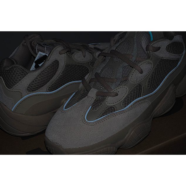  Adidas Yeezy 500 ‘Taupe Light’