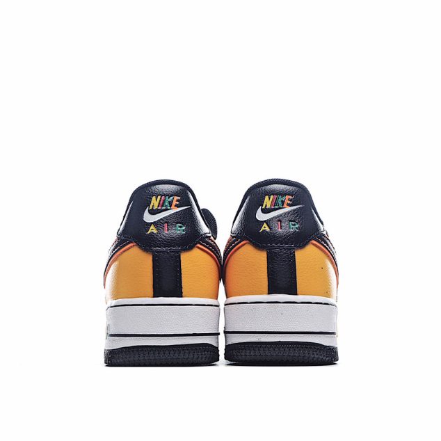  Nike Air Force 1 07 Lv8 Low Top Sneakers