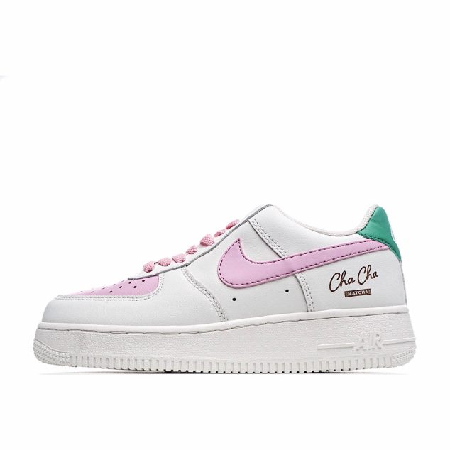  Nike Air Force 1 07 LV8 Sneakers