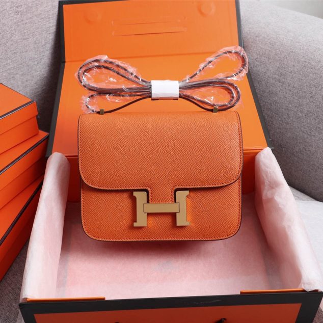  Hermes stewardess bag Size: 19*5*14.5cm 22*6*17