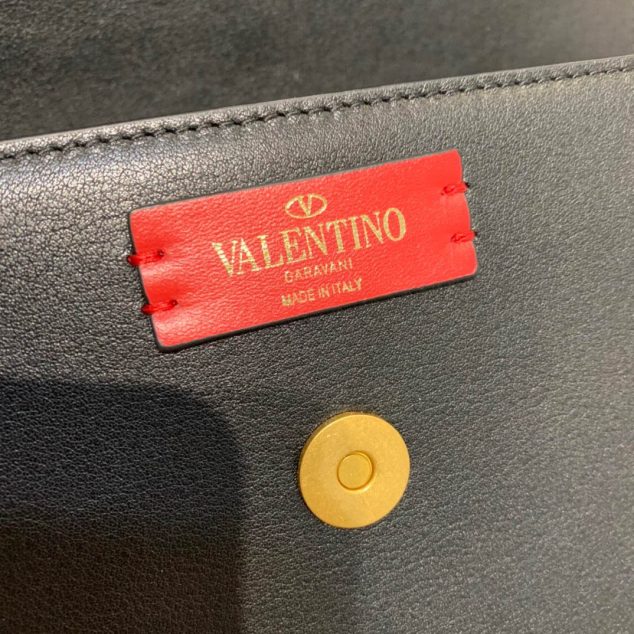  Valentino L shoulder bag