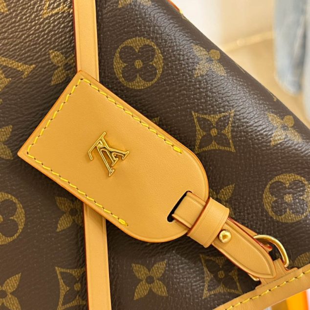  Louis Vuitton size: 29*12*24cm