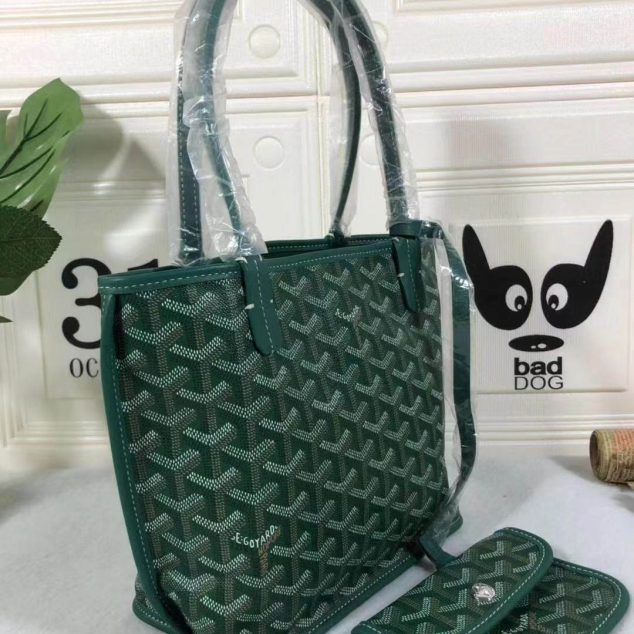  Goyard size: 30*20cm