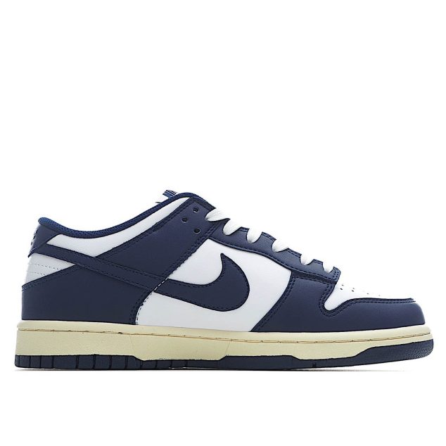  Nike Dunk Low Low-Top Sneakers