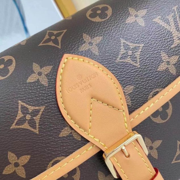  Louis Vuitton Retro Underarm Crossbody Bag