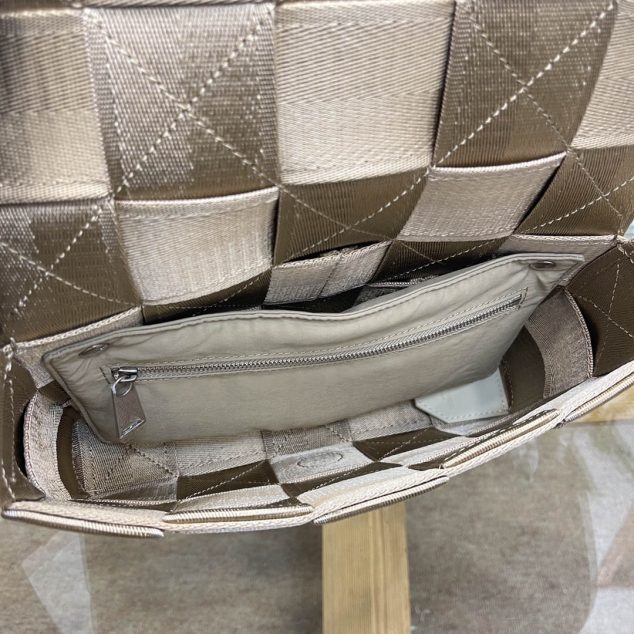  BV Bottega Veneta bag Size: 26x6cm Apricot