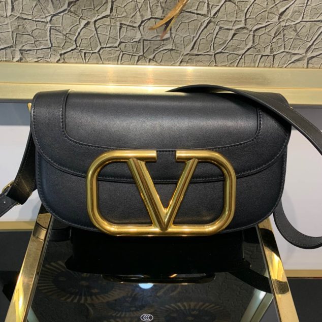  Valentino L shoulder bag