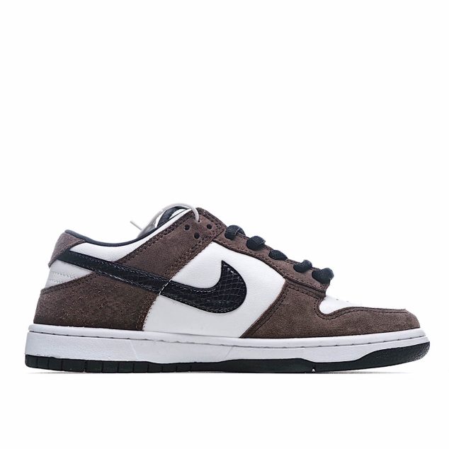  Nike SB Dunk Low Pro Sneakers