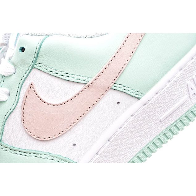  Nike Air Force 1 07 White and Green Low Top