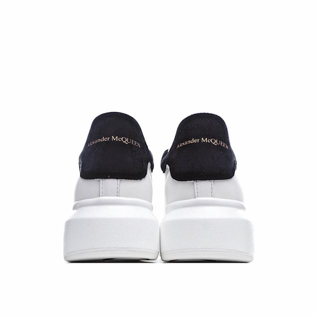  Alexander McQueen sole sneakers