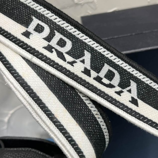  Prada Fabric Crossbody Size: 30x28xcm 1BC073